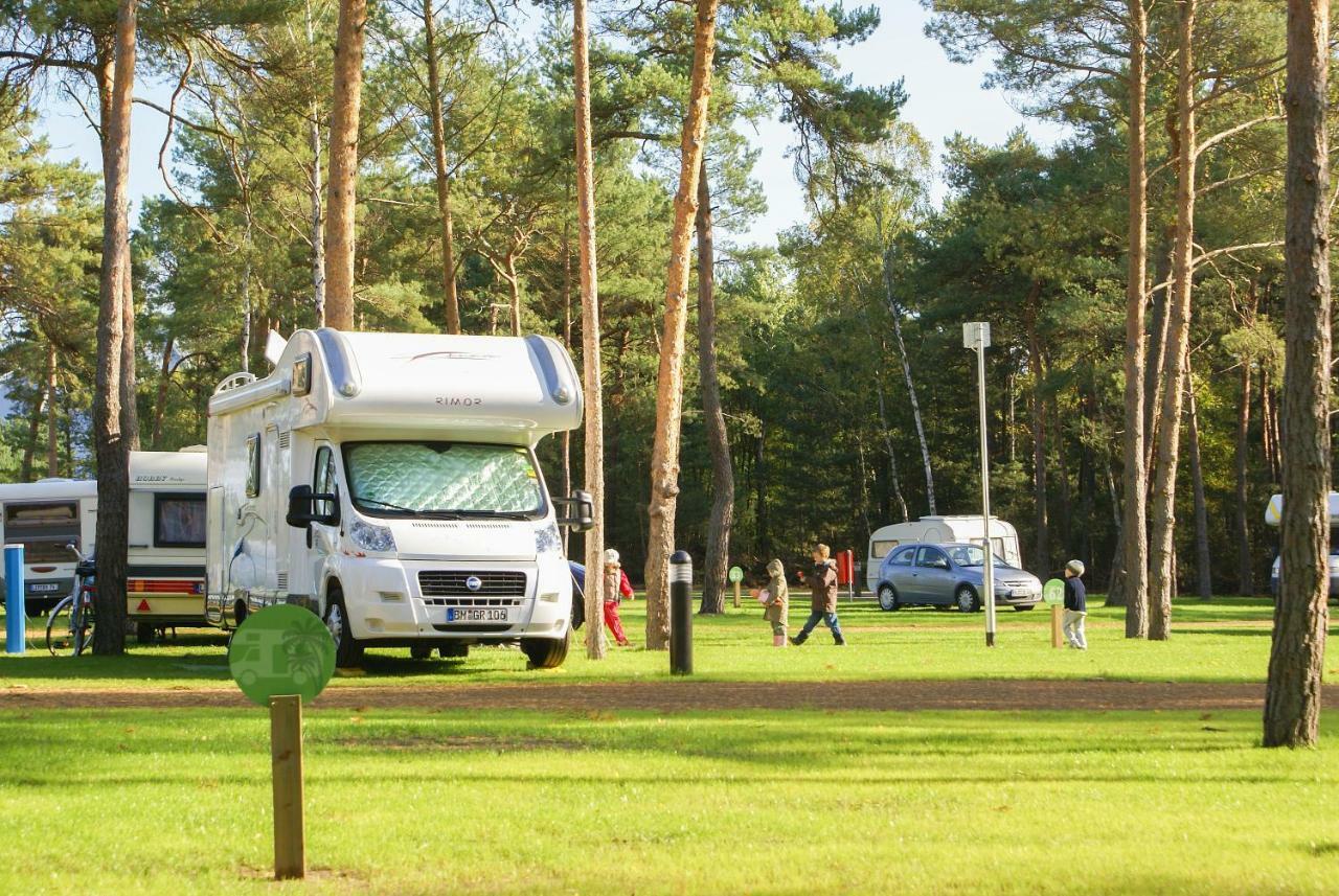 Tropical Islands Campingplatz Краусник Екстериор снимка